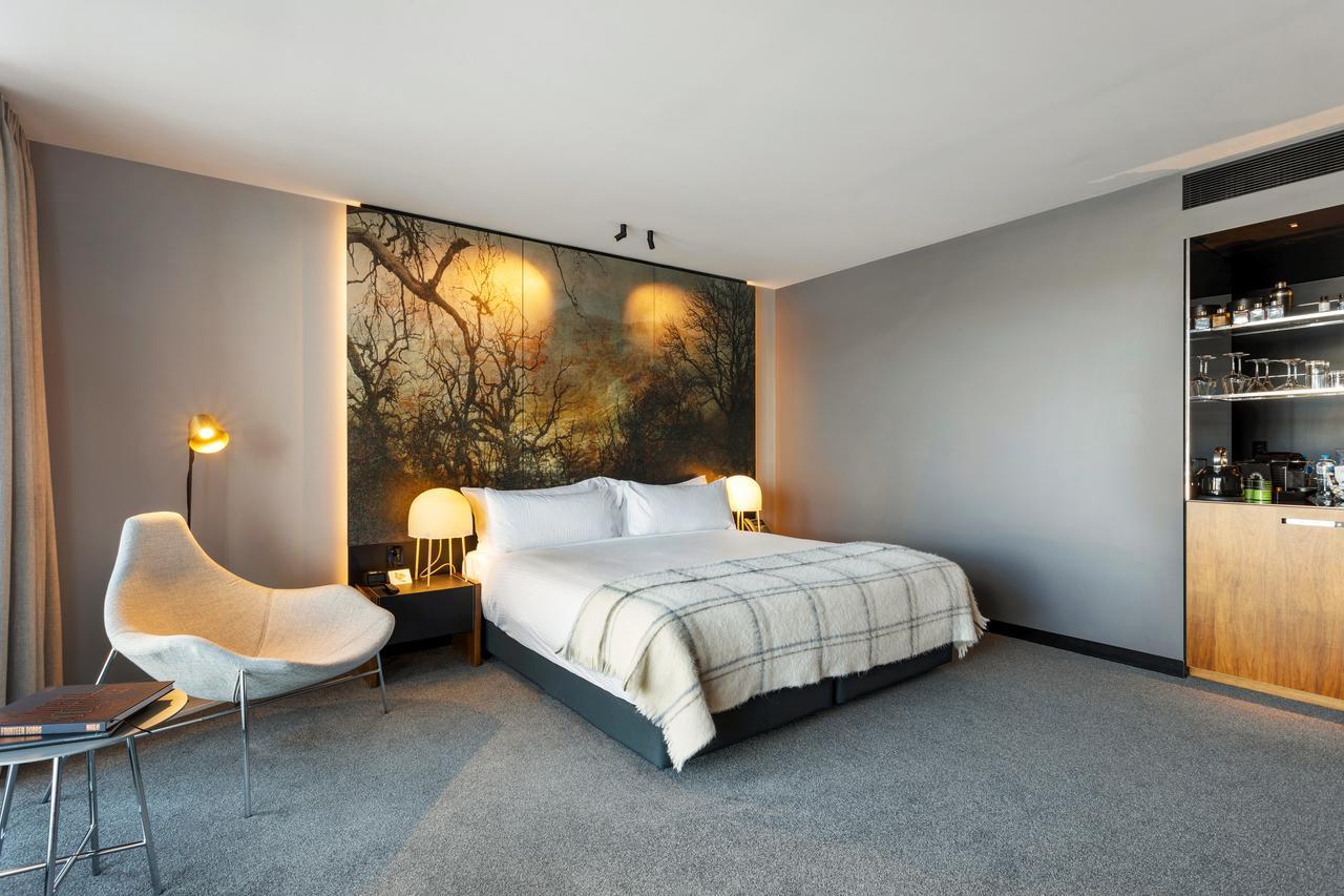 Macq 01 Hotel Hobart Esterno foto A room at the hotel