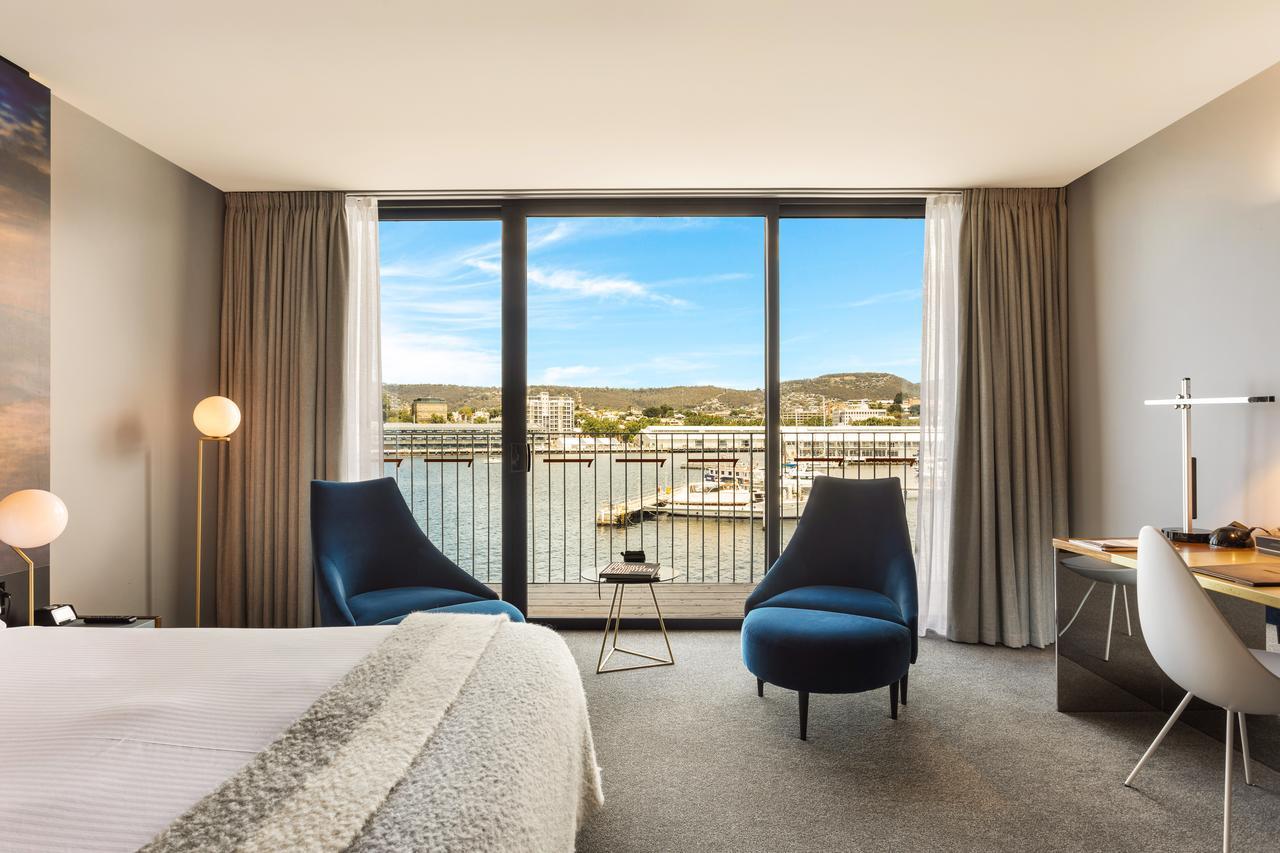 Macq 01 Hotel Hobart Esterno foto A guest room at the Hotel